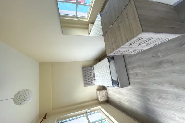 Shtepi me qera Apartament ne Tirane, 2+1, Mobilimi E mobiluar, Pagesa 50,000  Leke.