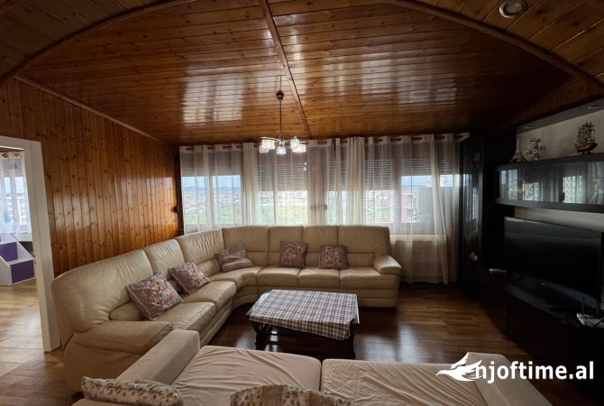 Shtepi ne shitje Papafingo(kati i catise) ne Kavaje, 2+1, Mobilimi E mobiluar, Pagesa 7,000,000  Leke.