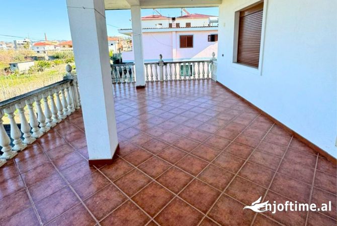 Shtepi ne shitje Shtepi Private ne Kavaje, 5+1, Mobilimi E mobiluar, Pagesa 139,000  Euro.