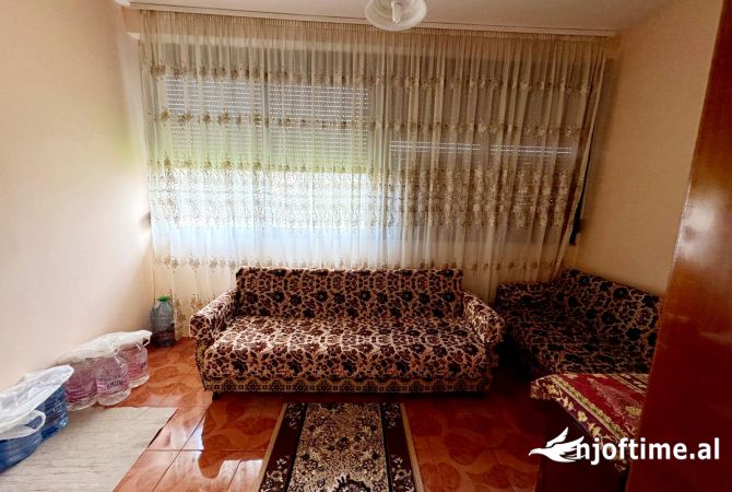 Shtepi ne shitje Shtepi Private ne Kavaje, 4+1, Mobilimi E mobiluar, Pagesa 130,000  Euro.