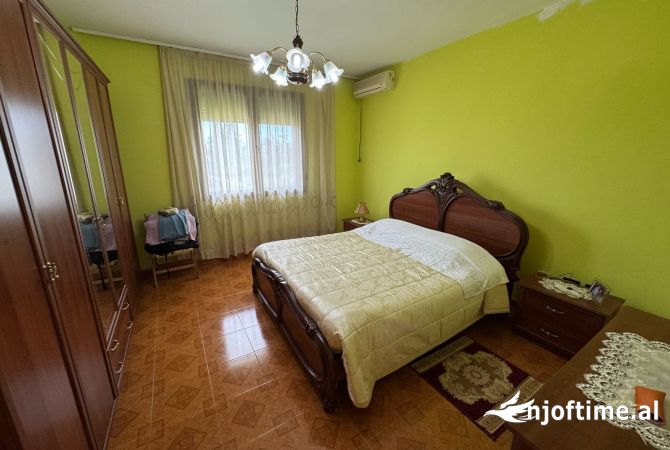 Shtepi ne shitje Shtepi Private ne Kavaje, 4+1, Mobilimi E mobiluar, Pagesa 130,000  Euro.