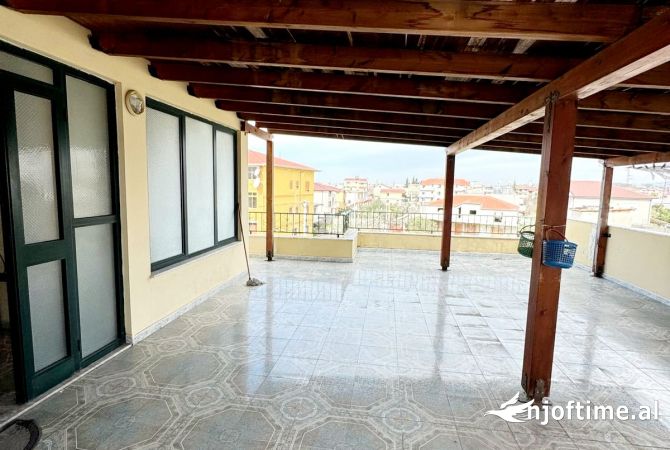 Shtepi ne shitje Shtepi Private ne Kavaje, 4+1, Mobilimi E mobiluar, Pagesa 130,000  Euro.