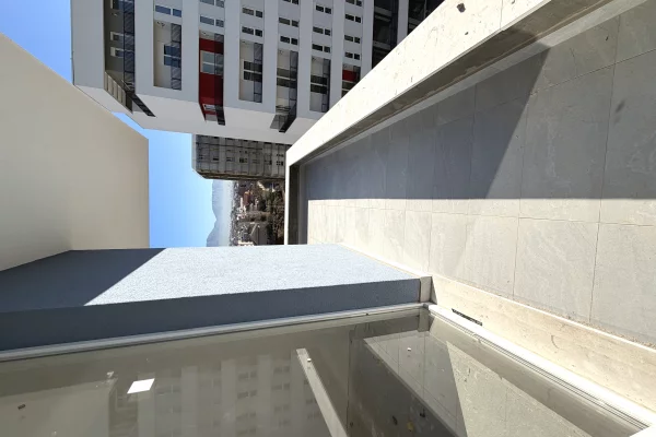 Shtepi ne shitje Apartament ne Tirane, 2+1, Mobilimi Bosh, pa mobiluar, Pagesa 141,000  Euro.