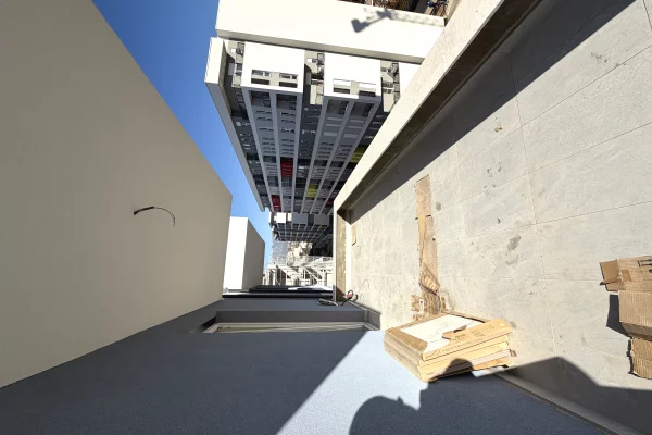 Shtepi ne shitje Apartament ne Tirane, 2+1, Mobilimi Bosh, pa mobiluar, Pagesa 141,000  Euro.