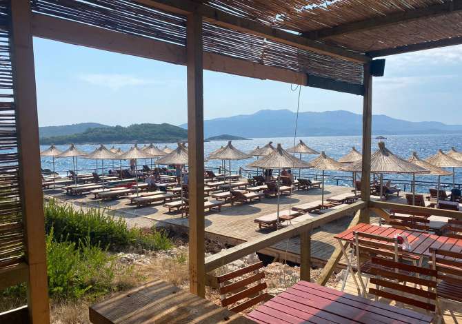 Jepet plazh me qera ne Ksamil prane 3 ishujve .