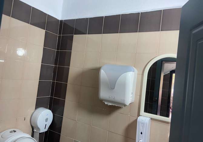 Jepet lokal me qera perballe Kompleksit Delijorgjit/ 1000 euro