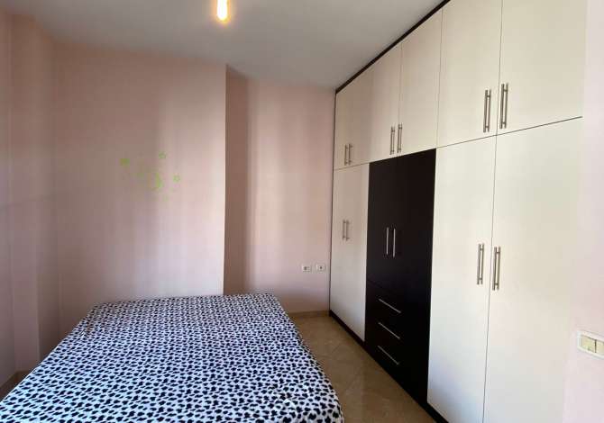 Shtepi me qera 2+1 ne Tirane - 40,000 Leke