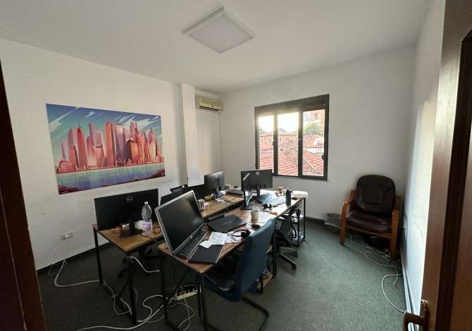 Jepet Ambient me qira tek Pazari i Ri 