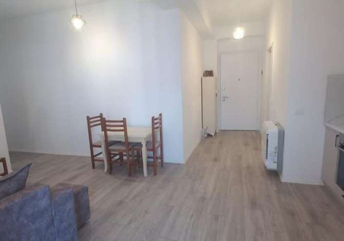 Shtepi me qera Apartament ne Tirane, 2+1, Mobilimi E mobiluar, Pagesa 500  Euro.