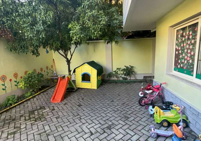 Jepet me qera Godine 5 kate multifunksionale ne Brryl