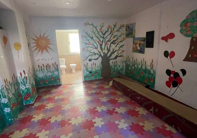 Jepet me qera Godine 5 kate multifunksionale ne Brryl