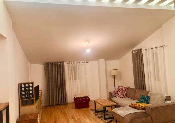 Shtepi me qera 5+1 ne Tirane - 3,500 Euro