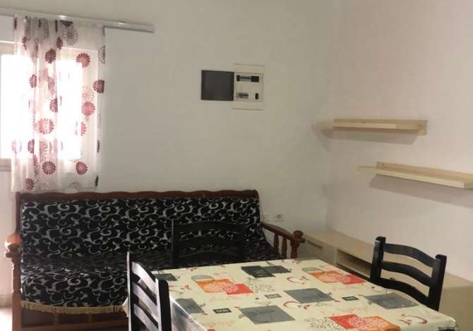 Shtepi me qera 2+1 ne Tirane - 300 Euro