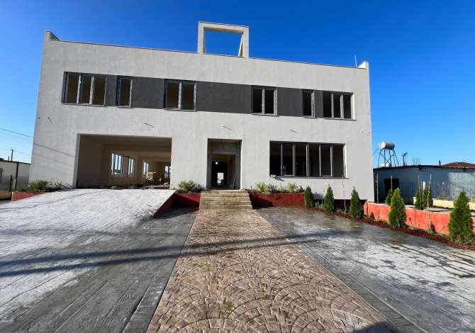 Ambient biznesi me qera 4+1 ne Tirane - 3,400 Euro