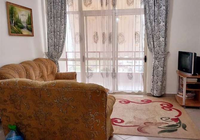 Shtepi ne shitje Apartament ne Tirane, 1+1, Mobilimi E mobiluar, Pagesa 75,000  Euro.