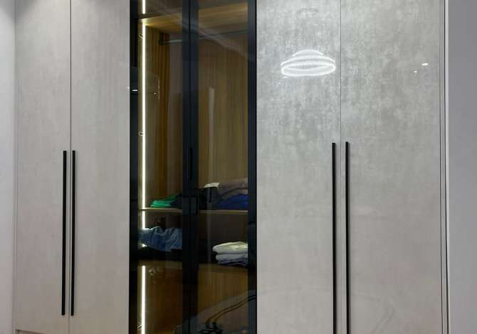 Shtepi me qera Apartament ne Tirane, 2+1, Mobilimi E mobiluar, Pagesa 1,300  Euro.