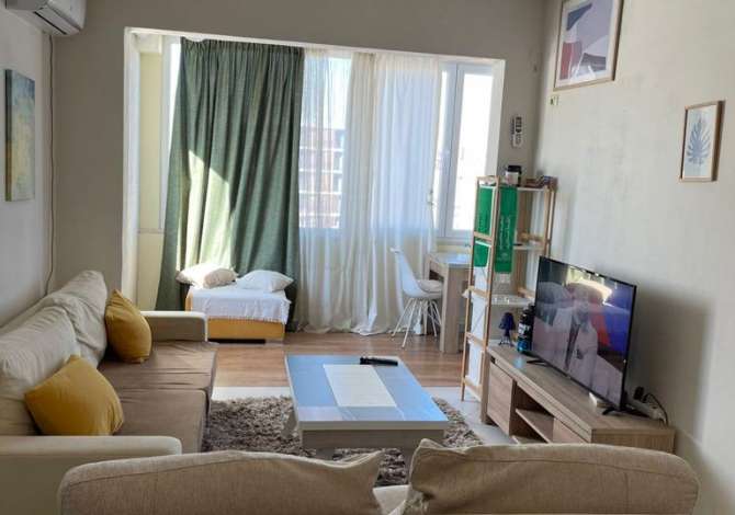 Shtepi me qera 2+1 ne Tirane - 450 Euro
