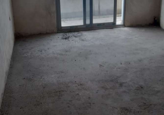 Shtepi ne shitje Apartament ne Tirane, 2+1, Mobilimi Bosh, pa mobiluar, Pagesa 86,000  Euro.