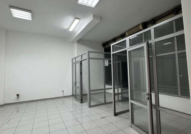 Ambient biznesi ne shitje 1+1 ne Tirane - 105,000 Euro