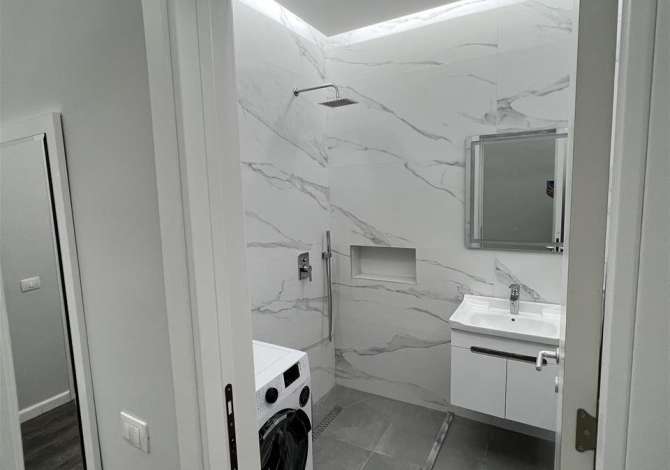 Shtepi me qera Apartament ne Tirane, 2+1, Mobilimi E mobiluar, Pagesa 650  Euro.