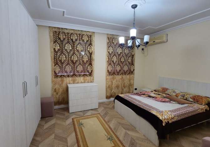 Casa in affitto 4+1 a Tirana - 1,000 Euro