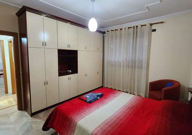 Casa in affitto 4+1 a Tirana - 1,000 Euro