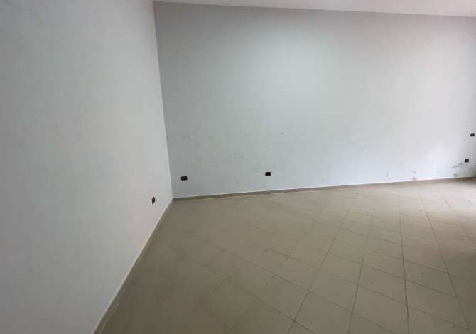 Ambient biznesi me qera 1+1 ne Tirane - 30,000 Leke