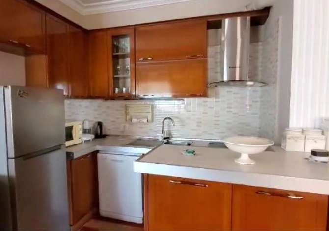 Shtepi me qera 2+1 ne Tirane - 800 Euro