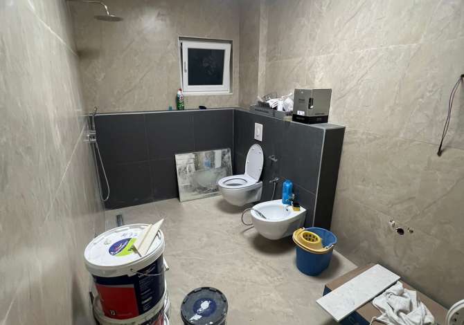 Shtepi me qera Apartament ne Tirane, 2+1, Mobilimi E mobiluar, Pagesa 650  Euro.