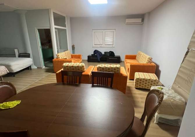 Shtepi me qera 2+1 ne Tirane - 650 Euro