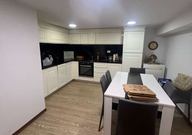 Shtepi me qera 2+1 ne Tirane - 450 Euro