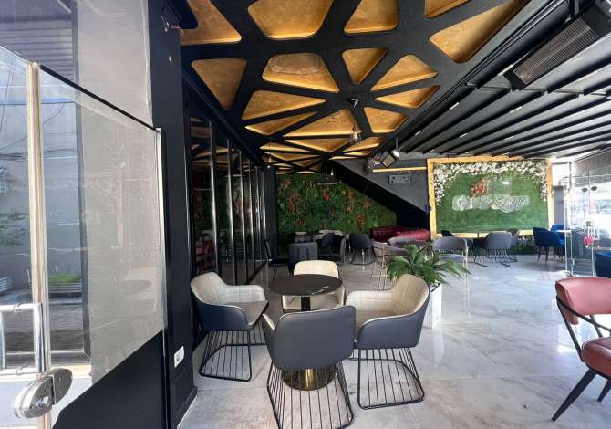 Ambient biznesi me qera 2+1 ne Tirane - 2,500 Euro