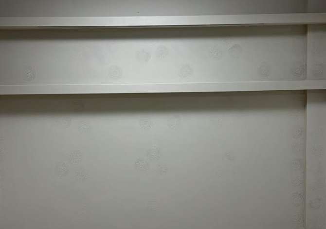 Shtepi ne shitje Apartament ne Tirane, 2+1, Mobilimi Bosh, pa mobiluar, Pagesa 108,000  Euro.