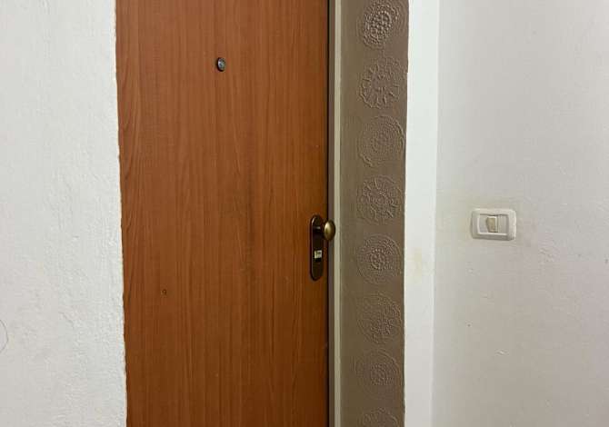 Shtepi ne shitje Apartament ne Tirane, 2+1, Mobilimi Bosh, pa mobiluar, Pagesa 108,000  Euro.