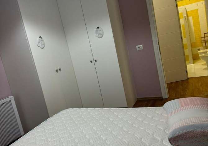Shtepi me qera 2+1 ne Tirane - 700 Euro