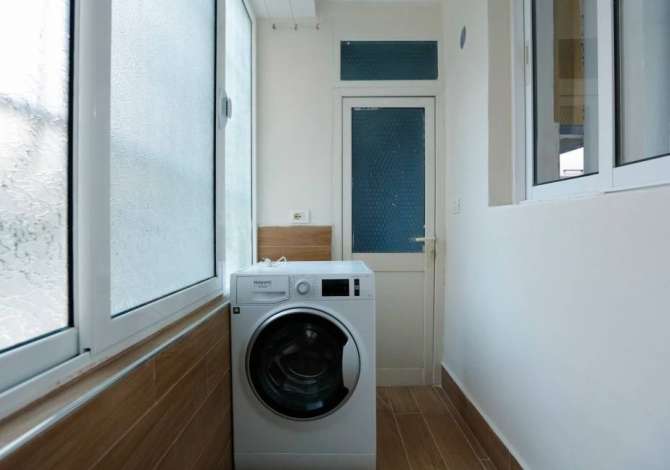 Shtepi me qera Apartament ne Tirane, 1+1, Mobilimi E mobiluar, Pagesa 500  Euro.