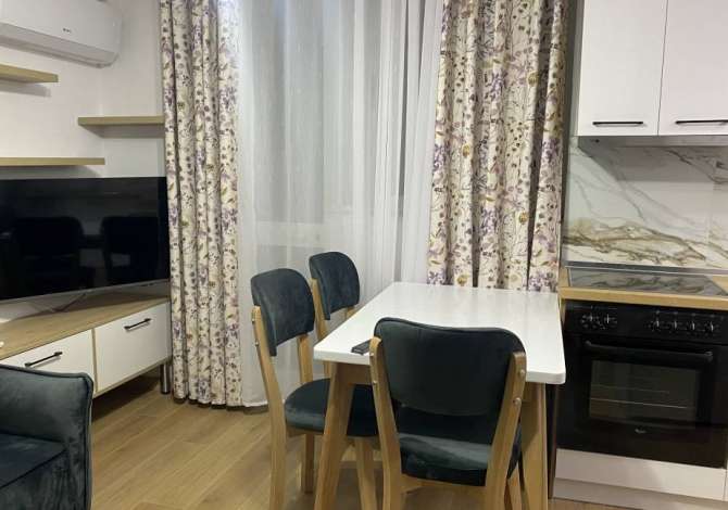 Shtepi me qera Apartament ne Tirane, 1+1, Mobilimi E mobiluar, Pagesa 500  Euro.