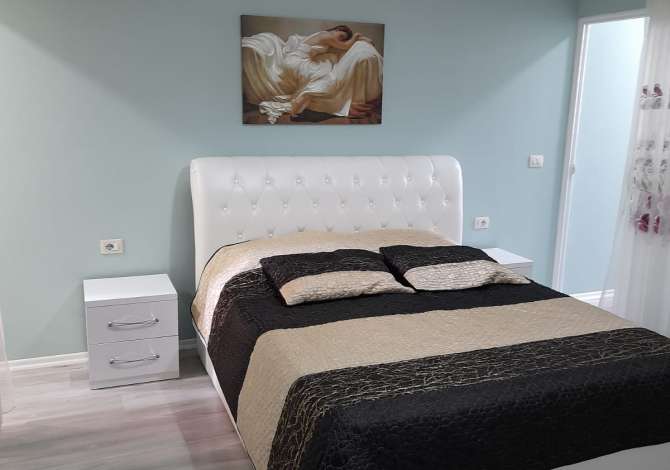 Shtepi ne shitje Apartament ne Tirane, 2+1, Mobilimi E mobiluar, Pagesa 215,000  Euro.