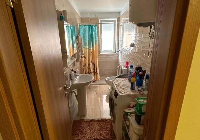 Shtepi ne shitje Apartament ne Tirane, 2+1, Mobilimi E mobiluar, Pagesa 150,000  Euro.
