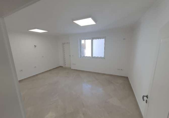 Ambient biznesi me qera 3+1 ne Tirane - 500 Euro