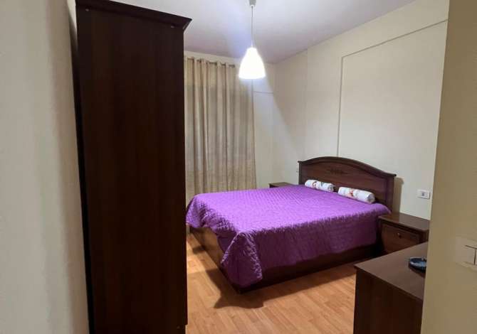Shtepi me qera 2+1 ne Tirane - 650 Euro