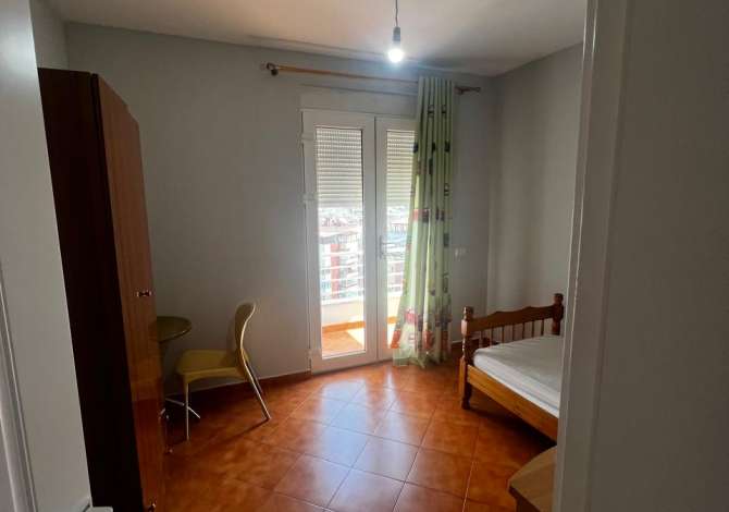 Shtepi me qera Apartament ne Tirane, 2+1, Mobilimi E mobiluar, Pagesa 500  Euro.