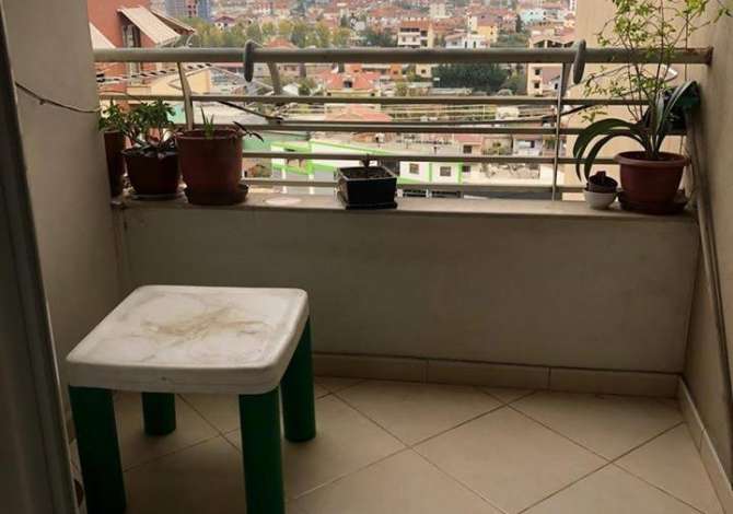 Shtepi me qera 2+1 ne Tirane - 450 Euro
