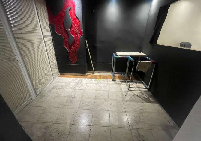 Ambient biznesi me qera 3+1 ne Tirane - 350 Euro