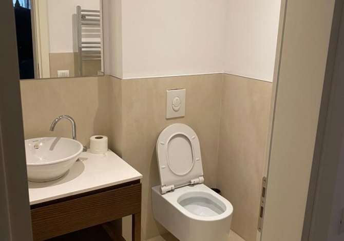 Shtepi me qera Vila Luksoze ne Tirane, 7+1, Mobilimi E mobiluar, Pagesa 5,000  Euro.