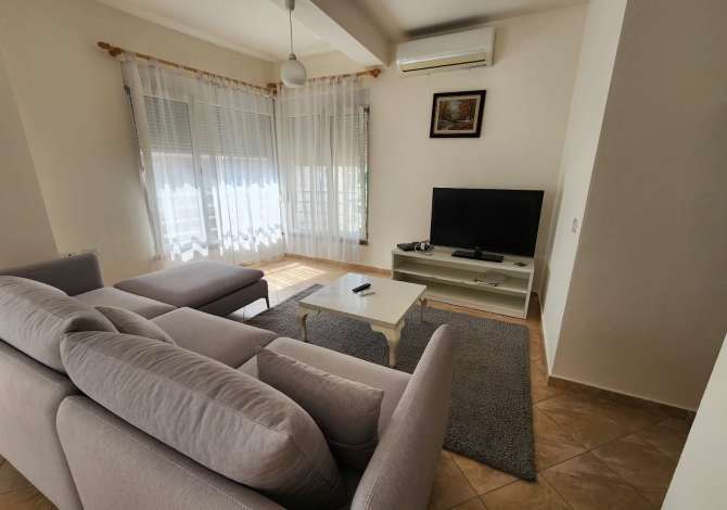 Shtepi me qera 2+1 ne Tirane - 550 Euro