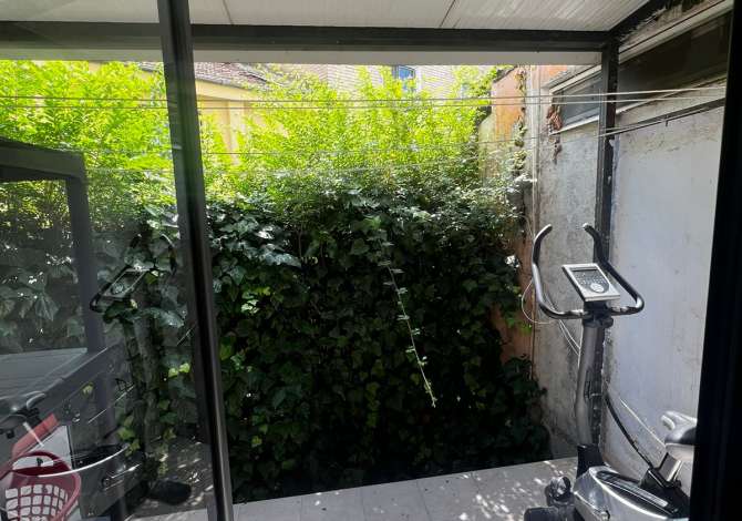 Shtepi me qera Apartament ne Tirane, 1+1, Mobilimi E mobiluar, Pagesa 400  Euro.