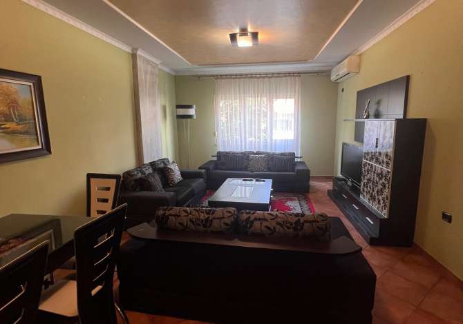 Shtepi me qera 2+1 ne Tirane - 800 Euro