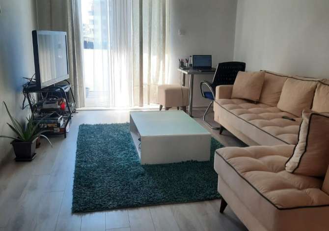 Shtepi me qera 2+1 ne Tirane - 700 Euro
