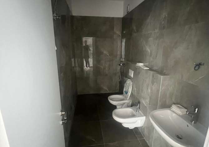 Apartment for rent in Tirana 3+1, Emty